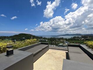 Foreign Freehold Sea View 2-Bed Condo for Sale in Mida Grande, Surin