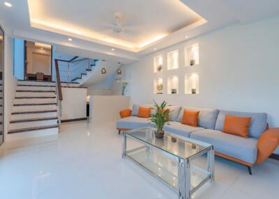 4 Bedroom Sea View Pool Villa for Sale in Patong Beach