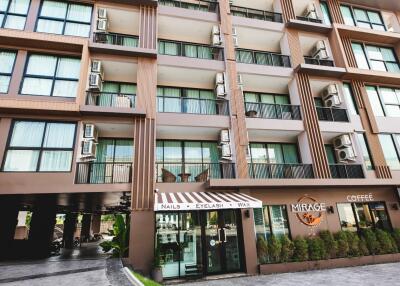 Superior 2 Bedroom Apartment for Sale at Proud Condominium