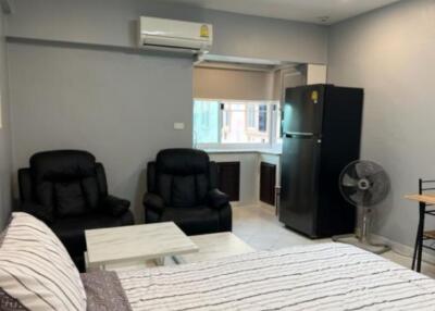 Low-Cost Freehold Studio Condo for Sale at Patong Condotel