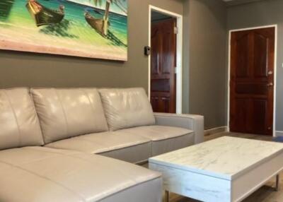 Affordable Freehold 1 Bedroom Condo for Sale at Patong Condotel