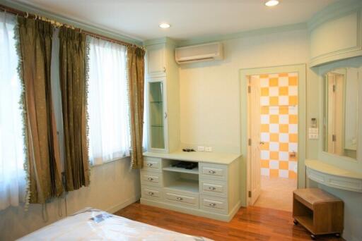 Spacious bedroom with ensuite bathroom