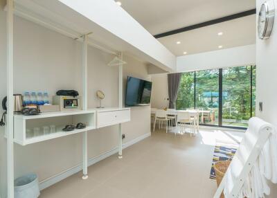 Main living space with view to greenery