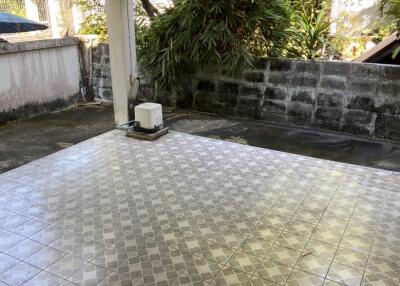 Outdoor Patio with Tiled Flooring