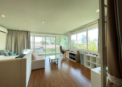 Spacious living room with city view