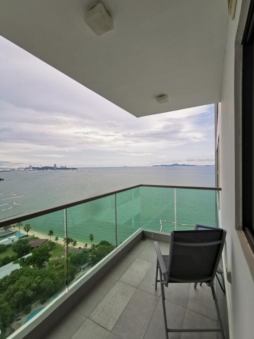 Balcony with ocean view