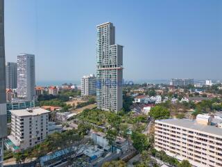 1 Bedroom Condo in The Riviera Wong Amat Beach Wongamat C011843