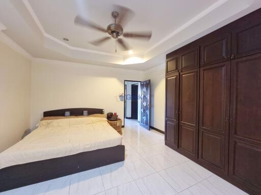 5 Bedrooms House East Pattaya H010017