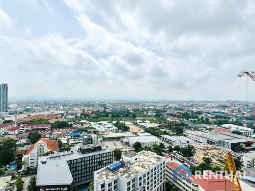 Luxury condo in the hart of Pattaya 5 minutes to the shopping mall