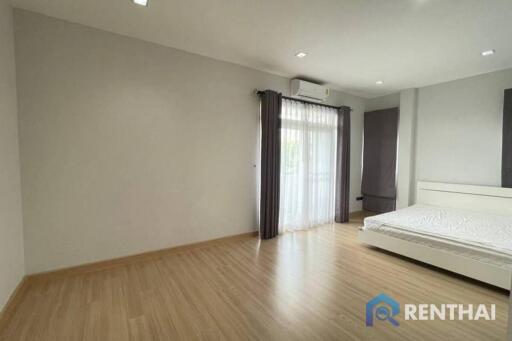 Luxury modern home ready to move in near Regents International School Pattaya