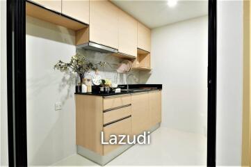 2 Bed 2 Bath 61.77 SQ.M. The Shade Sathon 1