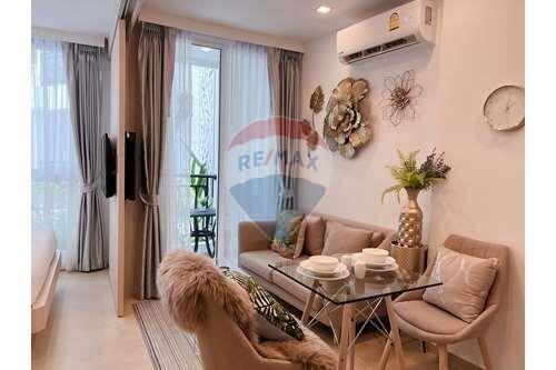 26 Sqm., 1 Bed, 1 Bath Townhouse listed for ฿ 2,184,000.