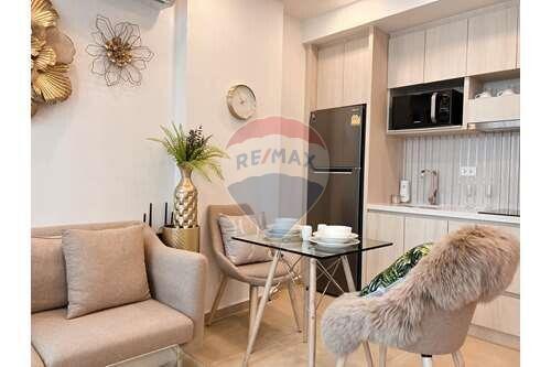 26 Sqm., 1 Bed, 1 Bath Townhouse listed for ฿ 2,184,000.