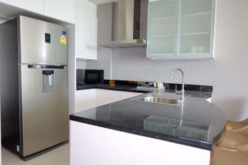 1 bedroom Condo in Movenpick White Sand Beach Na Jomtien