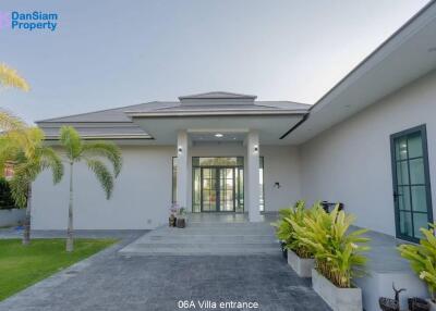 Contemporary Golf Villa in Hua Hin at Palm Hills Golf Resort