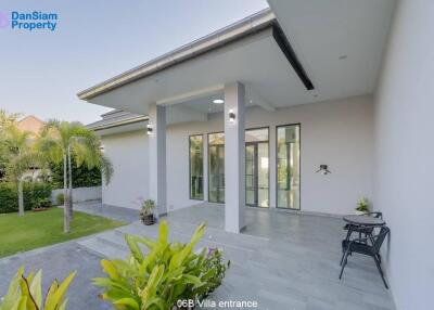 Contemporary Golf Villa in Hua Hin at Palm Hills Golf Resort