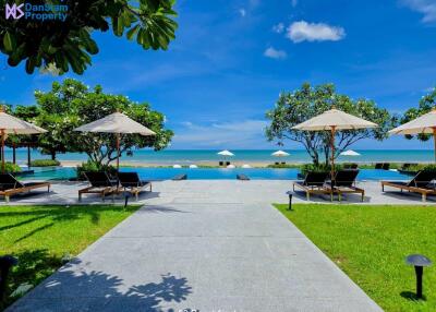 Luxury Beachfront Condo In Cha-Am at Baan Thew Talay Aquamarine