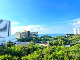 ขาย คอนโด 1 ห้องนอน 105 ตร.ม. ใน  Peak Condominium, Pattaya