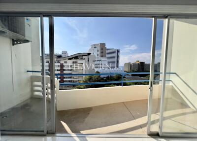 Condo for sale 1 bedroom 105 m² in Peak Condominium, Pattaya