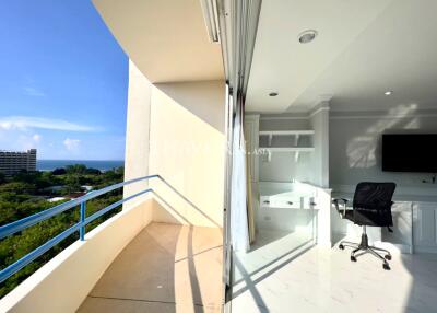 Condo for sale 1 bedroom 105 m² in Peak Condominium, Pattaya