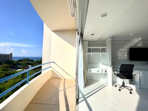 Condo for sale 1 bedroom 105 m² in Peak Condominium, Pattaya