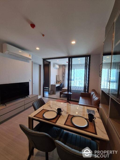 1-BR Condo at Life Sukhumvit 62 near BTS Bang Chak