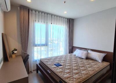 1-BR Condo at Life Sukhumvit 62 near BTS Bang Chak