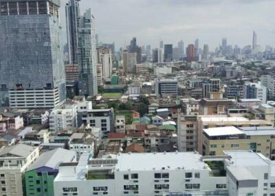 2-BR Condo at Phayathai Plaza near BTS Phaya Thai