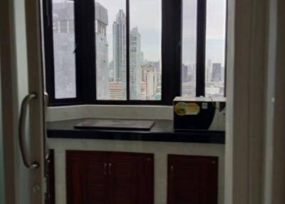 2-BR Condo at Phayathai Plaza near BTS Phaya Thai