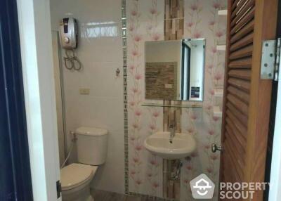 2-BR Condo at Phayathai Plaza near BTS Phaya Thai