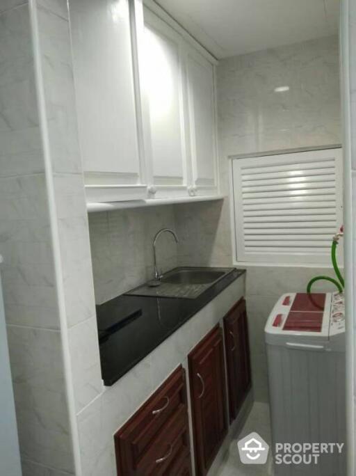 2-BR Condo at Phayathai Plaza near BTS Phaya Thai