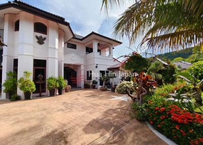 Solid 4 bedroom Pool Villa On 1 Rai Land near town for Sale in Hua Hin (Unfurnished)