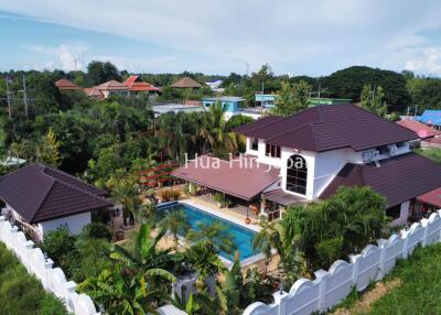 Solid 4 bedroom Pool Villa On 1 Rai Land near town for Sale in Hua Hin (Unfurnished)