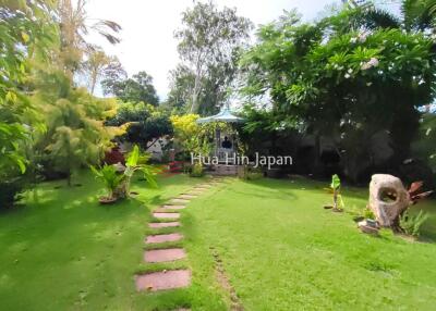 Solid 4 bedroom Pool Villa On 1 Rai Land near town for Sale in Hua Hin (Unfurnished)