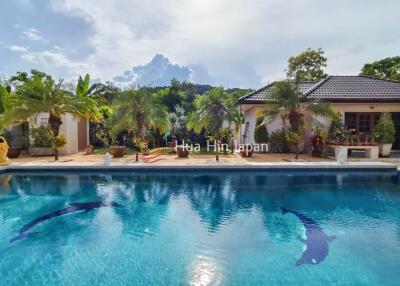 Solid 4 bedroom Pool Villa On 1 Rai Land near town for Sale in Hua Hin (Unfurnished)