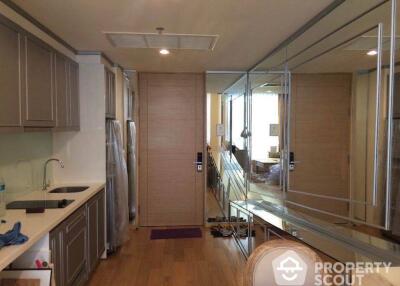 1-BR Condo at The Breeze Narathiwas close to Naradhiwas Rajanagarindra