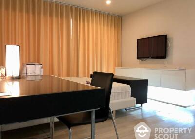 1-BR Condo at Noble Solo close to Thong Lo