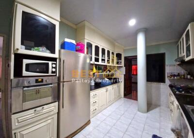 5 Bedrooms Villa / Single House in Eakmongkol 1 East Pattaya H012056