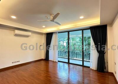 4 Bedrooms Apartment with large Terrace - Sathorn