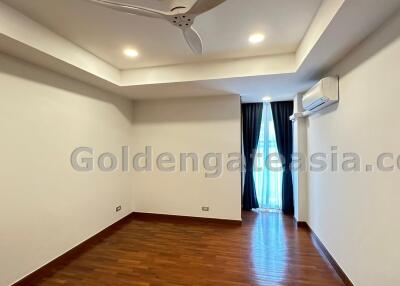 4 Bedrooms Apartment with large Terrace - Sathorn