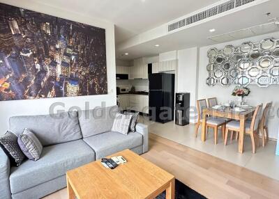 2-Bedrooms Modern Condo unit on high floor - Thong Lo (Sukhumvit 55)