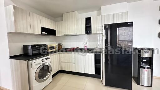 2-Bedrooms Modern Condo unit on high floor - Thong Lo (Sukhumvit 55)