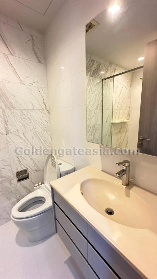 2-Bedrooms Modern Condo unit on high floor - Thong Lo (Sukhumvit 55)