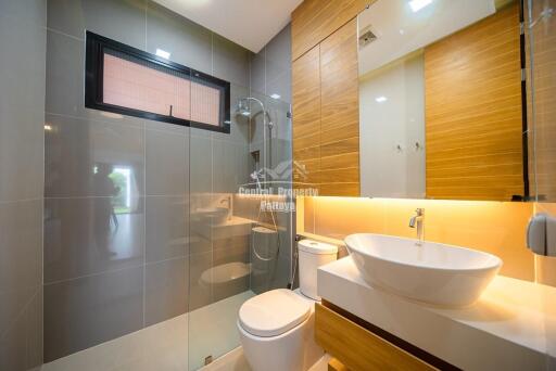 Contemporary, 3 bedroom, 2 bathroom house for sale in Huay Yai.