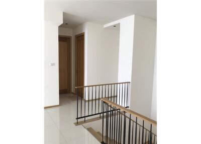 For Rent Duplex 3 Bedrooms on High Floor - The Empire Place - BTS Chong nonsi