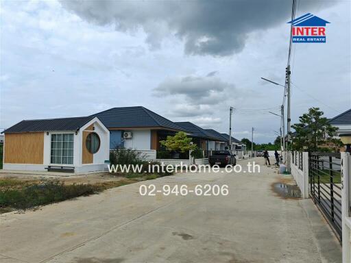 Exterior view of residential houses on a clear day