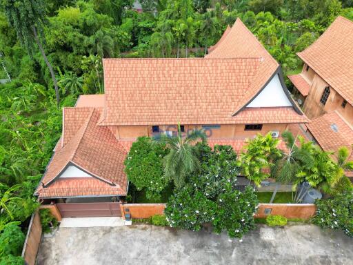 5 Bedrooms House in Lanna Villa East Pattaya H011845