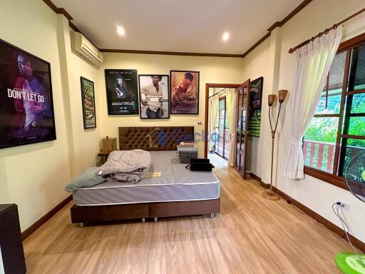 5 Bedrooms House in Lanna Villa East Pattaya H011845