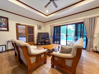 5 Bedrooms House in Lanna Villa East Pattaya H011845