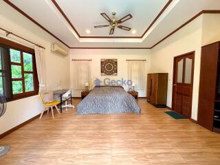 5 Bedrooms House in Lanna Villa East Pattaya H011845